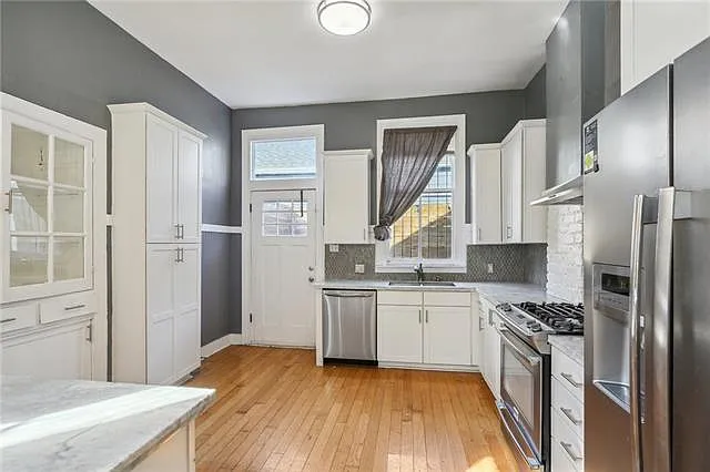 3804 Banks St — Photo 8