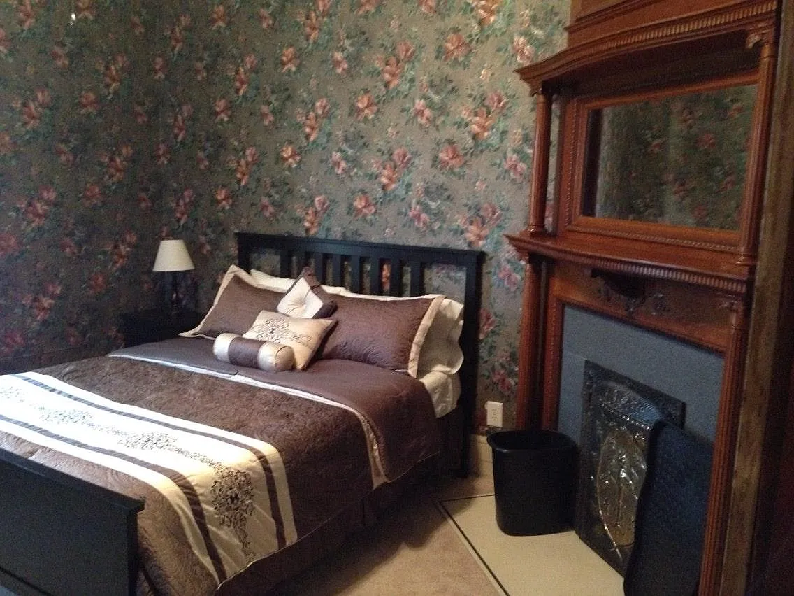 1 bed, 120 sqft, $1,400 — Photo 4