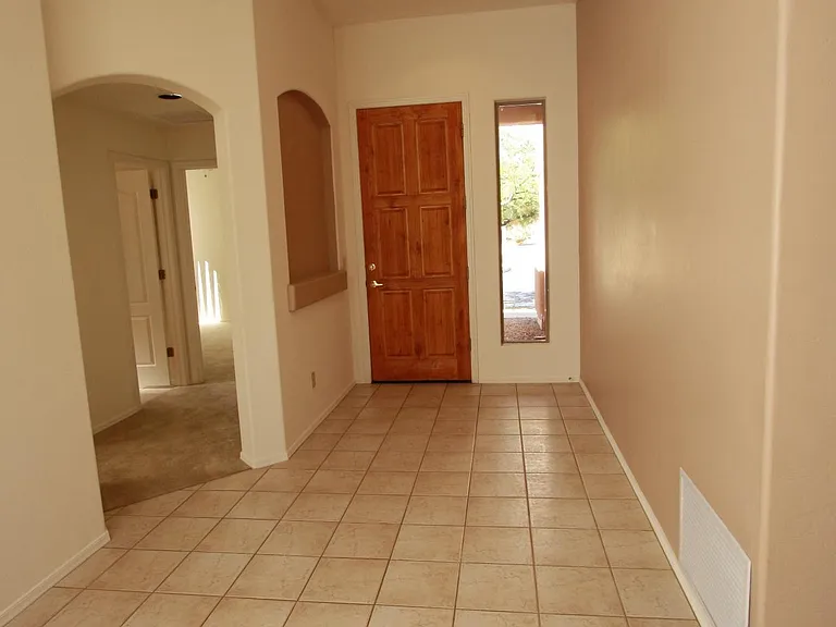 5206 N Canyon Rise Pl — Photo 2