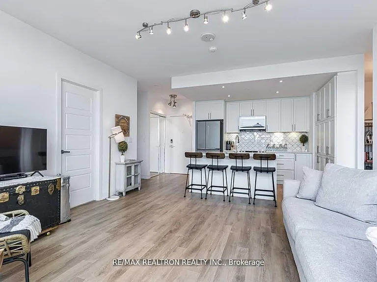 375 Sea Ray Ave #413 — Photo 16