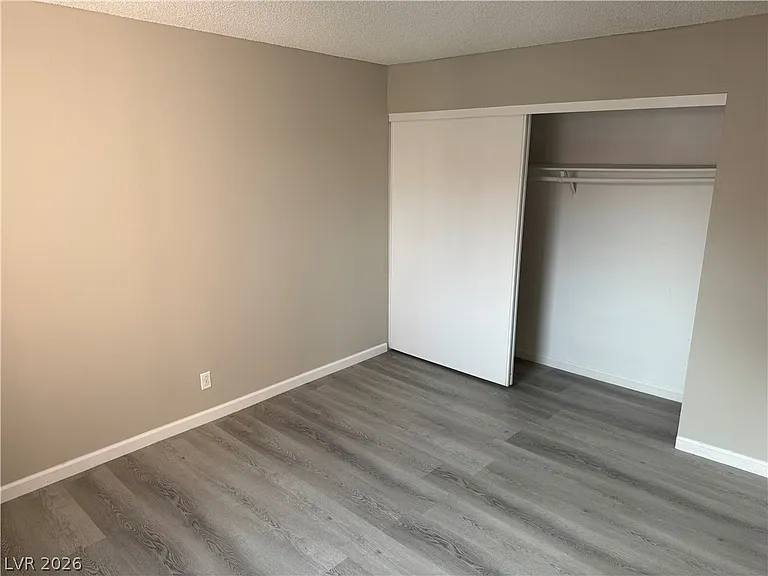 2158 E Desert Inn Rd — Photo 11