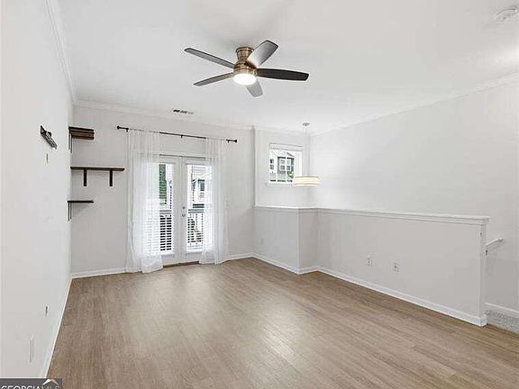3rd image of 1057 Liberty Pkwy NW
