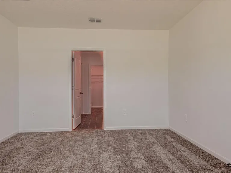 1490 Brentwood Dr — Photo 23
