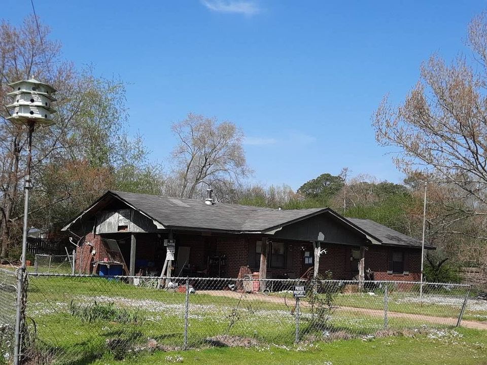 2nd image of 406 N Maple Ave