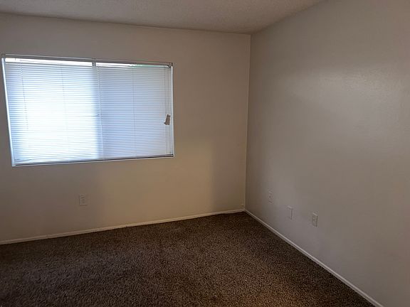 3rd image of 670 E Main St #674