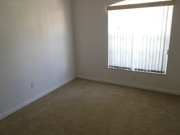 5th image of 2695 Bond St
