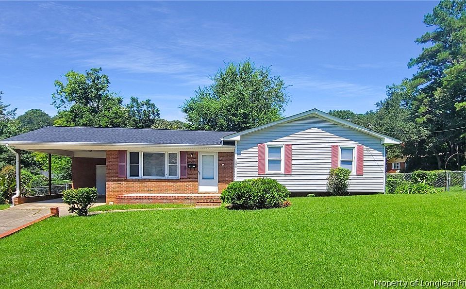 1st image of 1086 Essex Pl