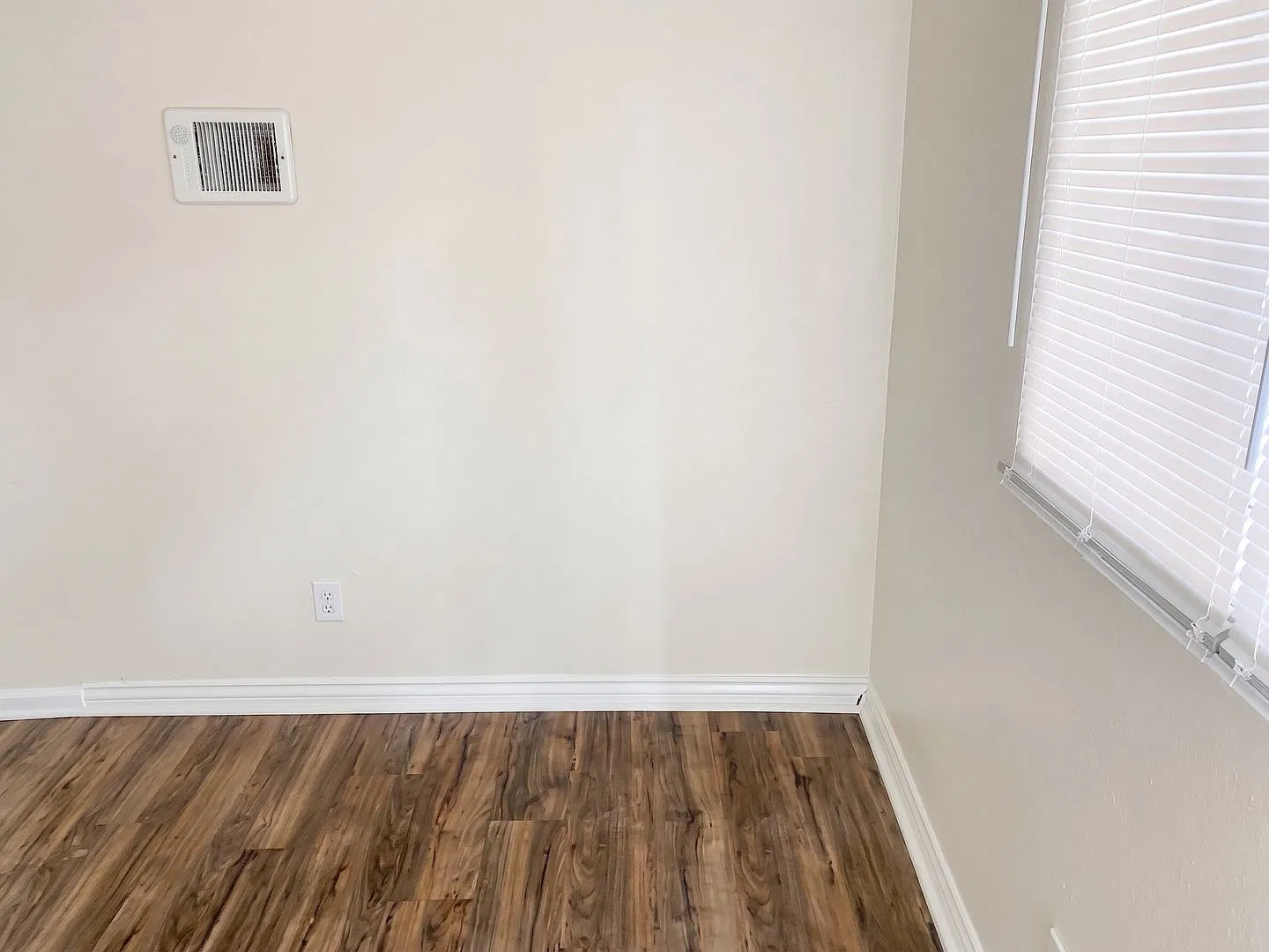Studio, 1.0 bath, 154 sqft, $1,150 — Photo 1