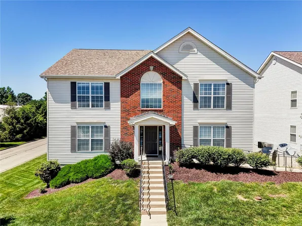701 Tower Grove Dr APT D, Fairview Heights, IL 62208