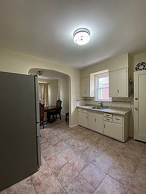 5th image of 22330 103rd Ave