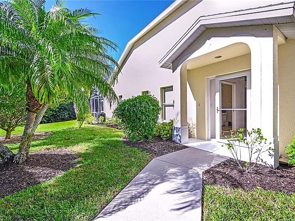 2nd image of 5596 Greenwood Cir