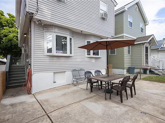 4th image of 75B Edgewater Park #75