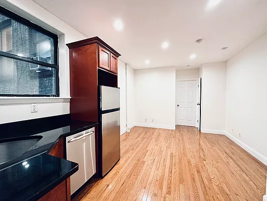 Rented by Douglas Elliman | media 3