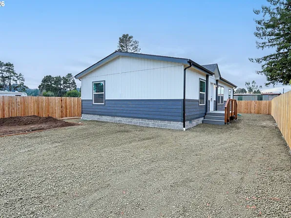 235 Rainbow Ln, Lakeside, OR 97449