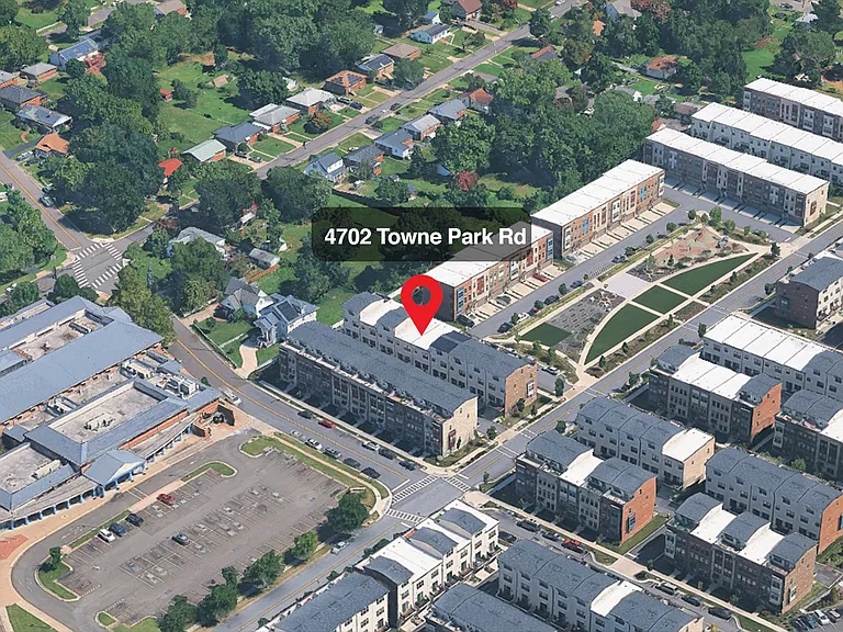 4702 Towne Park Rd — Photo 2