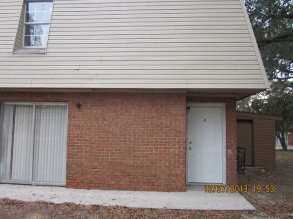 1200 Lake Dr, Cantonment, FL