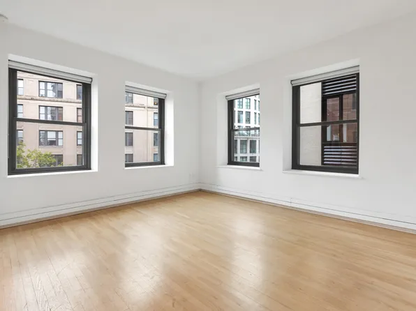 260 West Broadway image 5 of 14