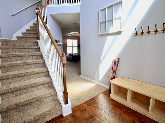 5th image of 7273 Roundstone Dr