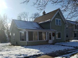 717 2nd St, Menasha, WI 54952