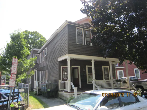 212 Regent St APT 3, Saratoga Springs, NY 12866