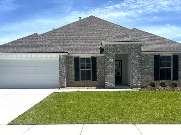 646 Griffiths Ct, Breaux Bridge, LA 70517