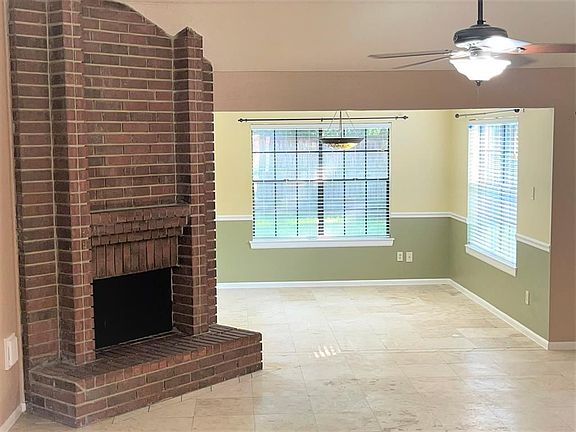 4th image of 3523 Pickwick Park Dr