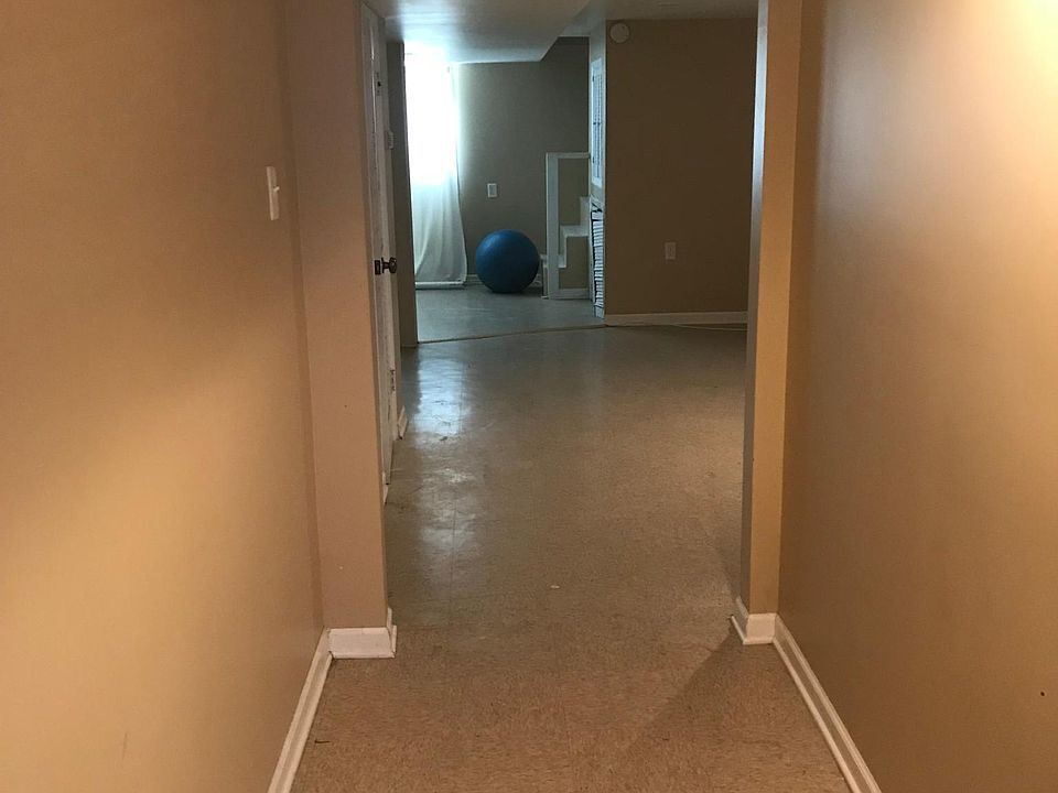 1st image of 2533 S 57th Ct