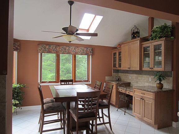 Breakfast Room