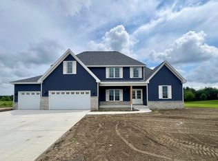 4701 Vahalla Dr, Champaign, IL