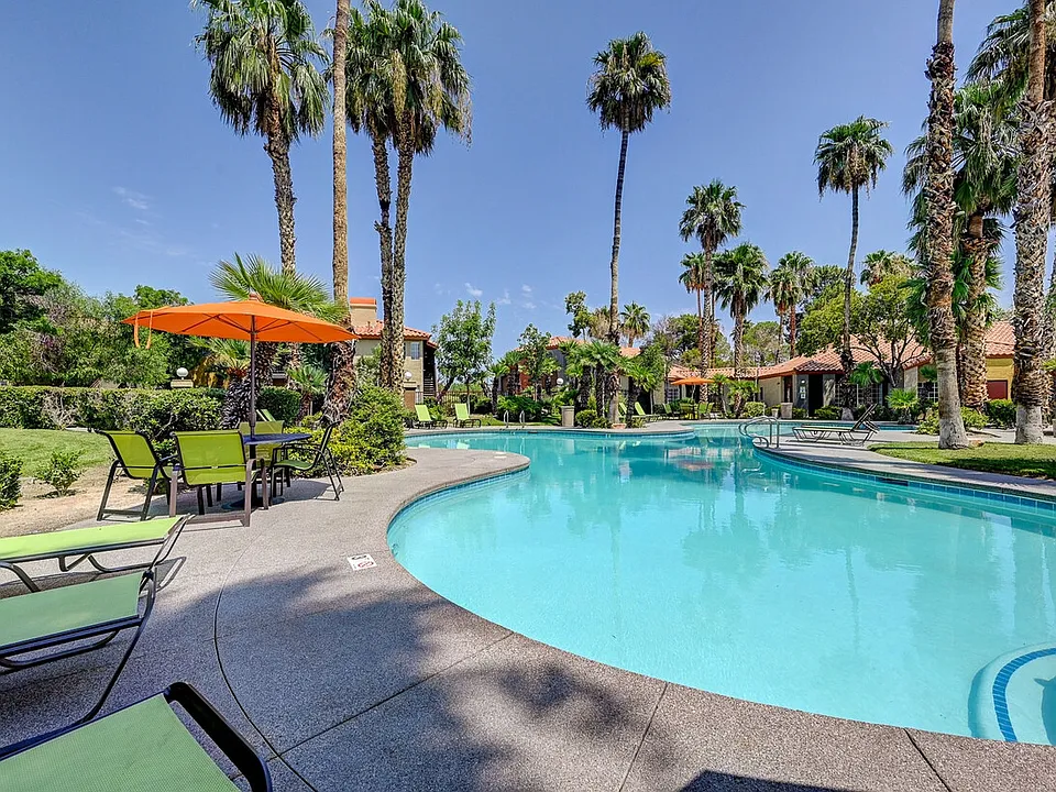 Mariposa Flats Apartments