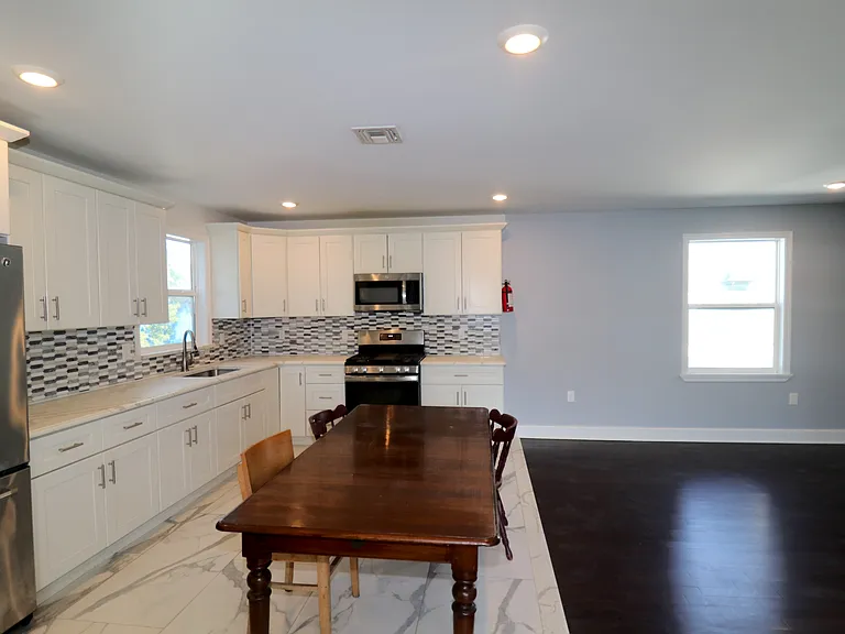 73 Franklin Ter #2 — Photo 15