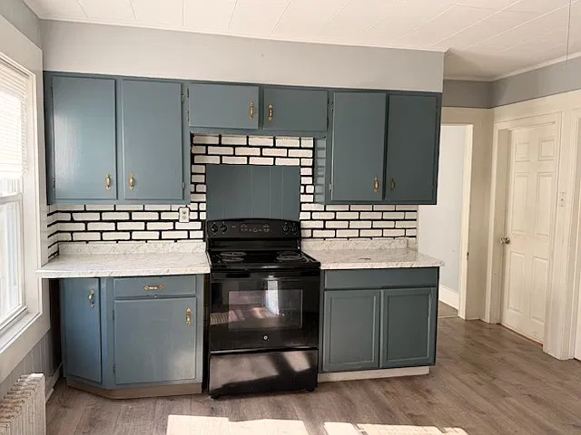 3 bed, 1000 sqft, $2,000 — Photo 1