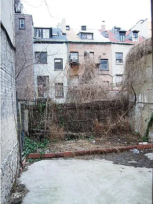 Sold by Sotheby's International Realty | media 1