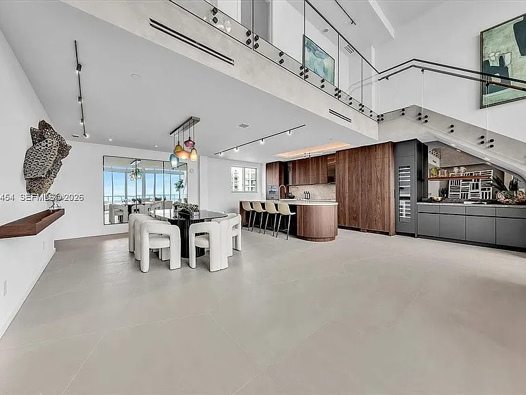888 Biscayne Blvd #5704 — Photo 14