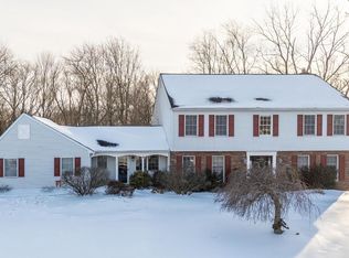 1465 Buck Hill Dr, Southampton, PA 18966