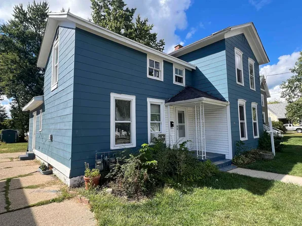323 N Pearl St, Janesville, WI 53548