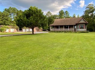 1054 Pittman Rd, Lumberton, NC 28358