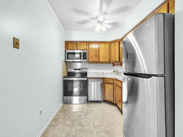 729 10th Street image 4 of 19