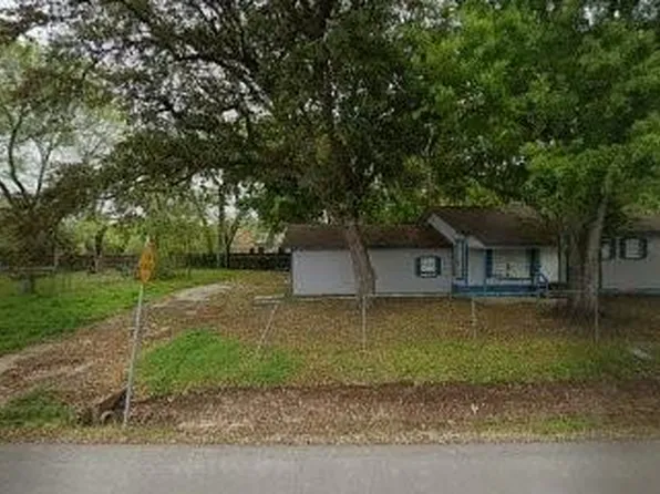 2106 Travis St, Orange, TX 77630
