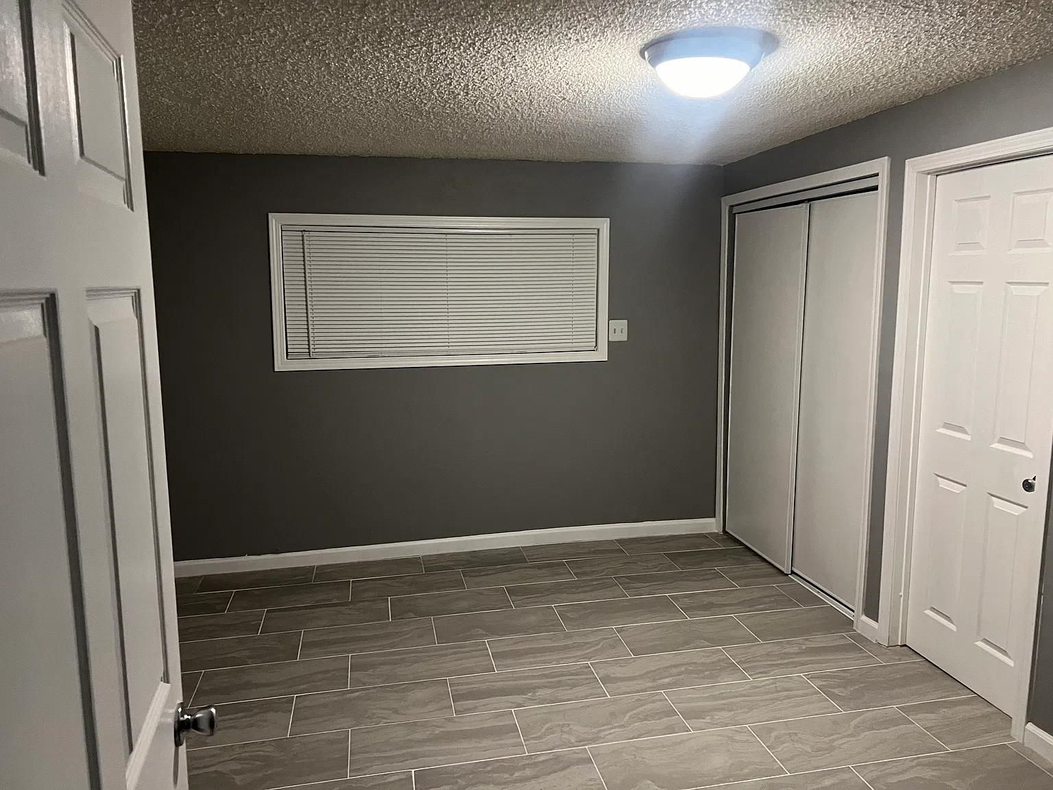 3 bed, 1140 sqft, $2,300 — Photo 2
