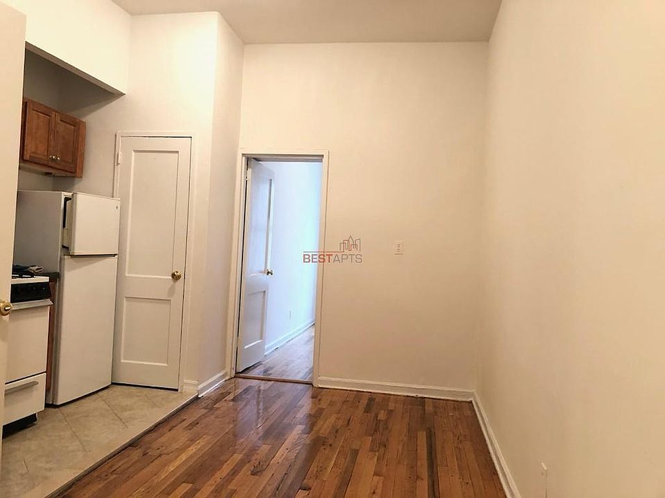 1st image of 200 W 113th St #12
