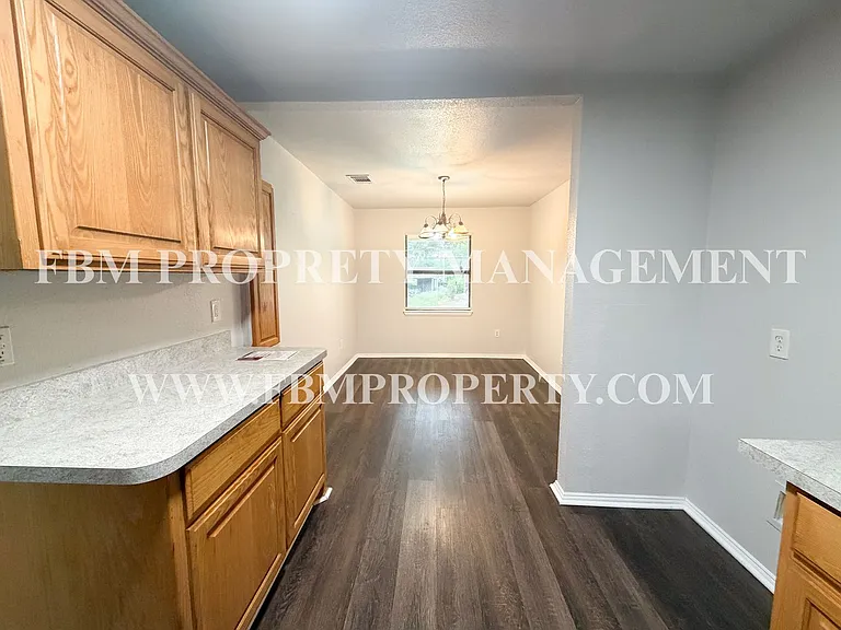 108 Sunset Cir — Photo 8