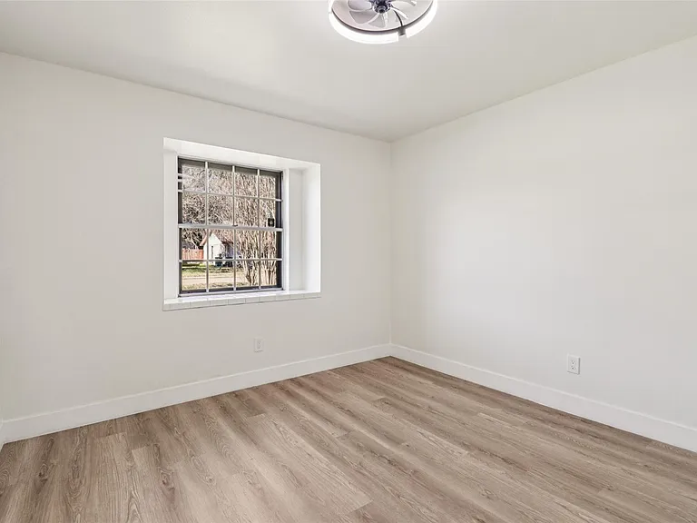 1307 Saddle Rock Dr — Photo 27