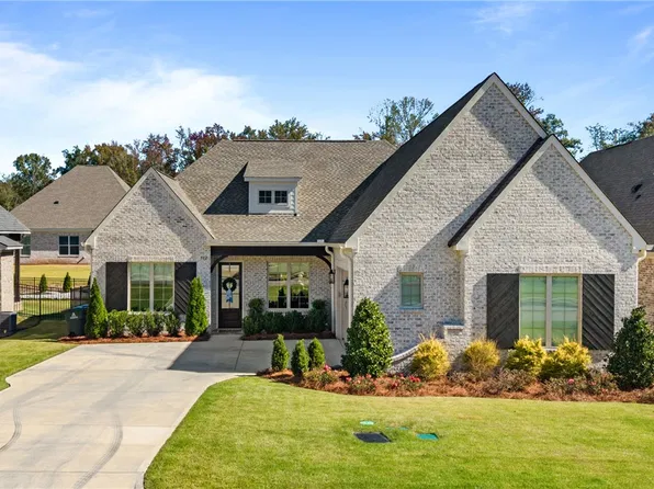 512 Bonny Glen Rd, Auburn, AL 36830