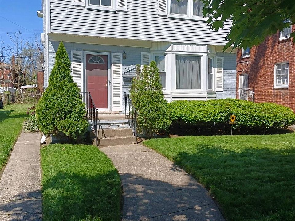 1st image of 19727 Sorrento St