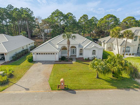 2nd image of 927 Emerald Bay Dr