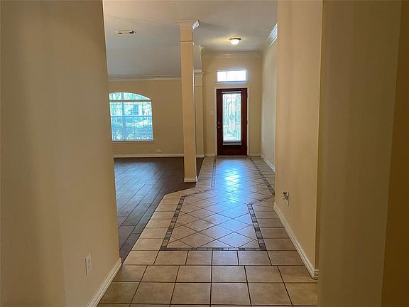 5th image of 7015 Thistlewood Park Ct