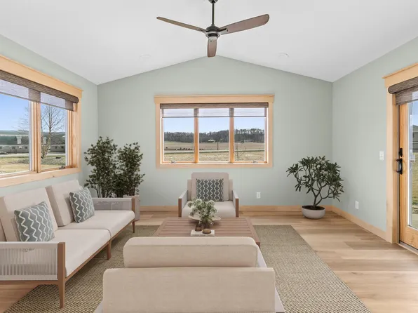 3580 Newcastle Dr, River Falls, WI 54022
