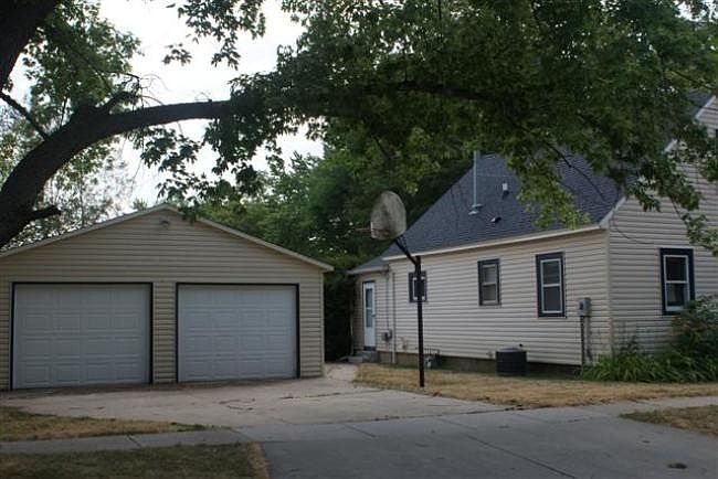 1st image of 304 Longfield St