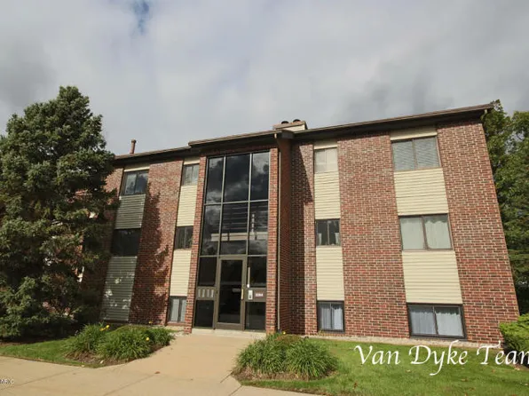3364B Devonwood Hills Dr NE, Grand Rapids, MI 49525